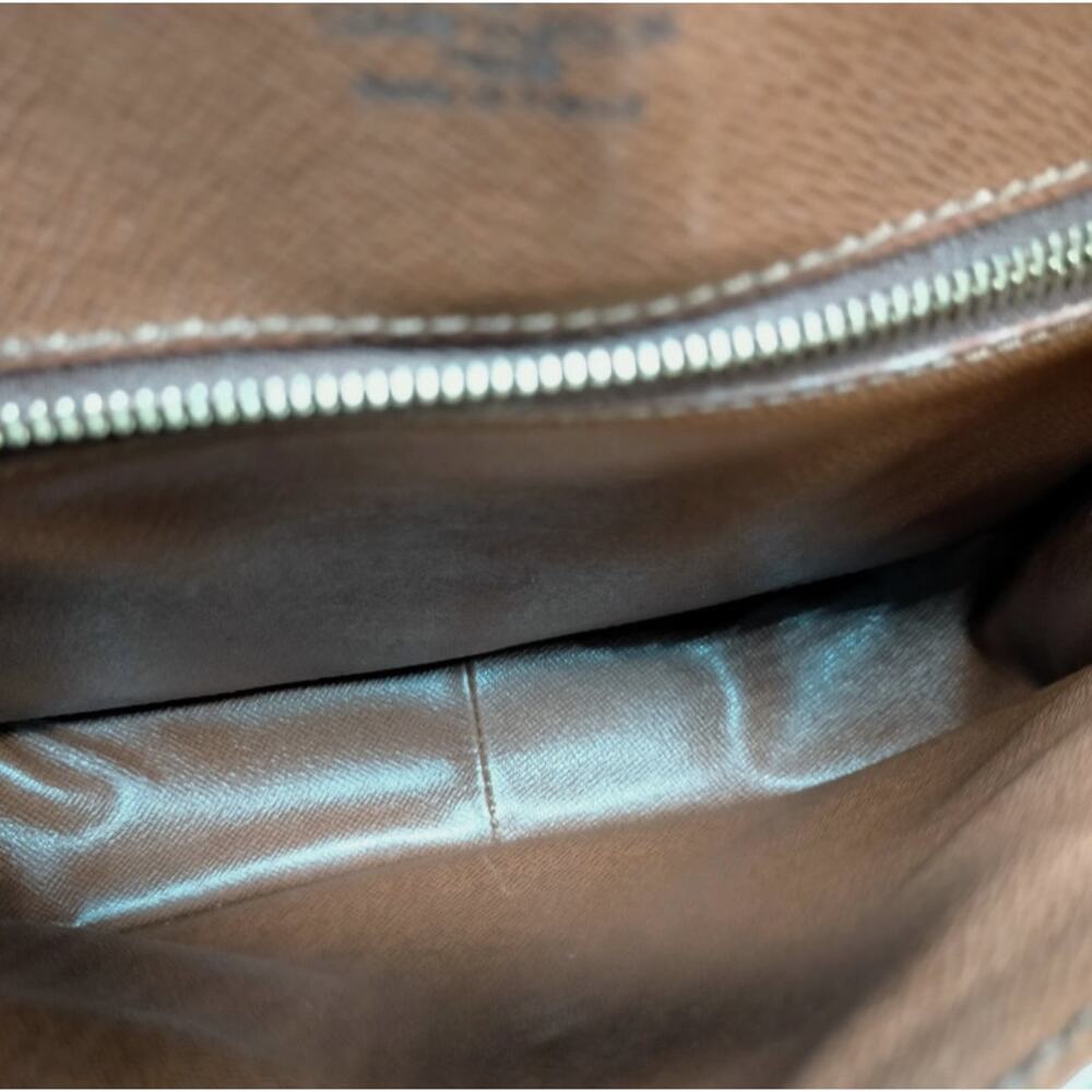 ⭐🔥AUTHENTIC🔥⭐ Louis Vuitton SAINT CLOUD GM Crossbody - Picture 7 of 7